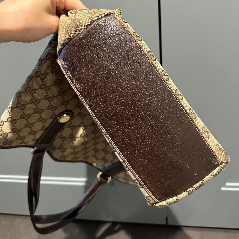 Gucci Tote - Picture 7 of 8